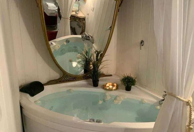 اتاق لوکس, B&b Morosoli Palace