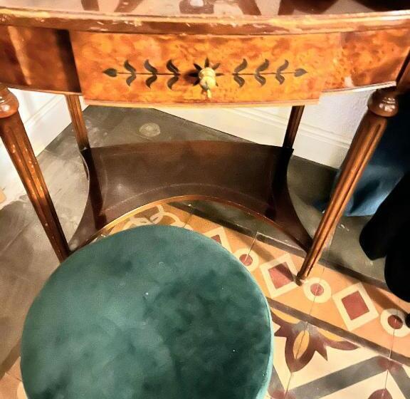 اتاق لوکس, B&b Morosoli Palace