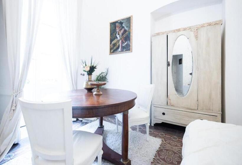 اتاق استاندارد با تخت بزرگ, B&b Morosoli Palace