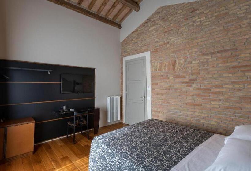 اتاق استاندارد با چشمانداز باغ, Sei Sequoie