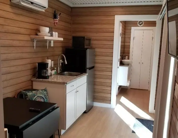 スタンダードルーム, Camptel Poconos Lodging