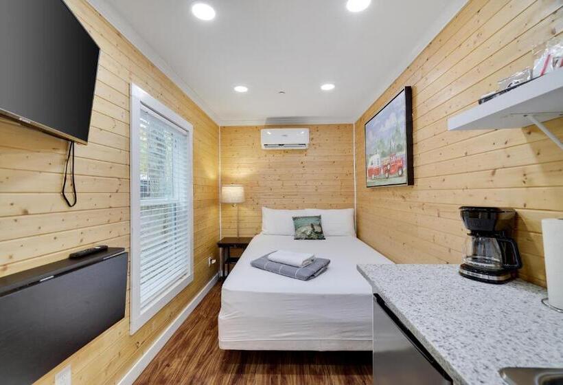 Студия Стандарт, Camptel Poconos Lodging