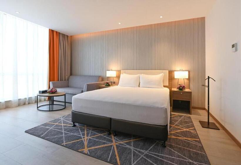 חדר סטנדרט עם מיטת קינג, Clarion Hotel Jeddah Airport