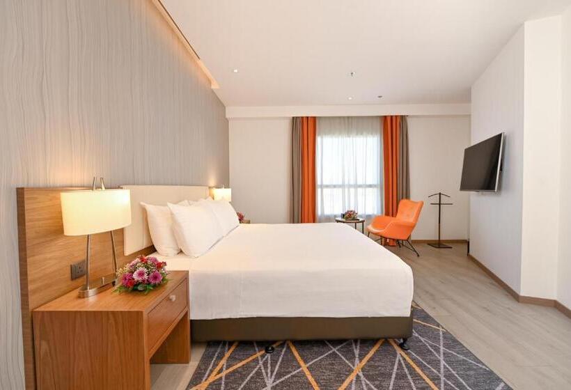 Номер Deluxe, Clarion Hotel Jeddah Airport
