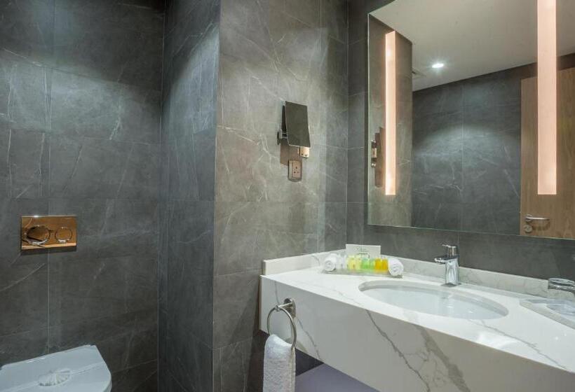 סוויטת אקזקיוטיב, עם מיטת קינג, Clarion Hotel Jeddah Airport