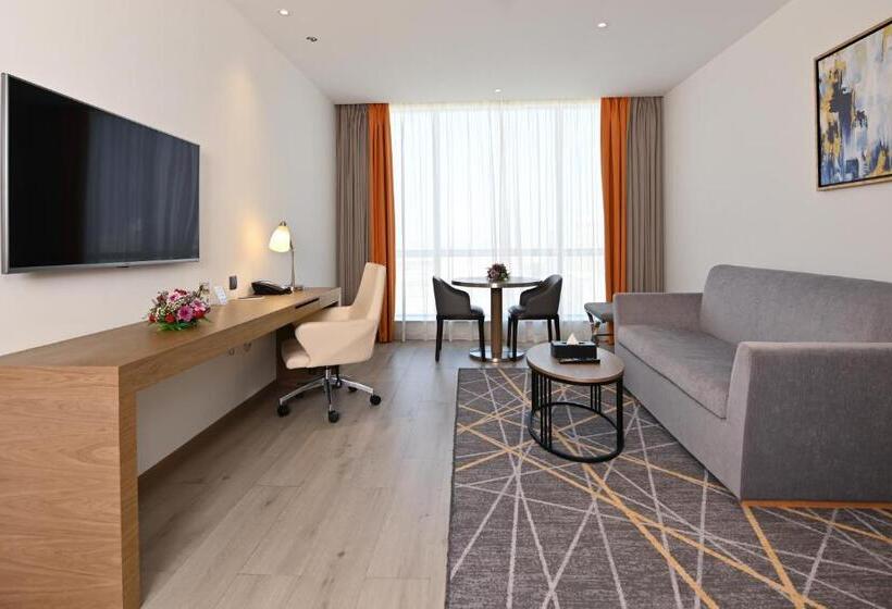 סוויטת אקזקיוטיב, עם מיטת קינג, Clarion Hotel Jeddah Airport