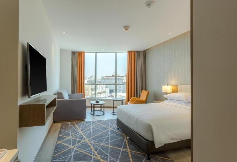 Номер Стандарт Кровать Кинг Адаптированный для Инвалидов, Clarion Hotel Jeddah Airport