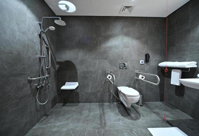 חדר סטנדרט, מיטת קינג, מותאם לאדם עם מוגבלויות, Clarion Hotel Jeddah Airport