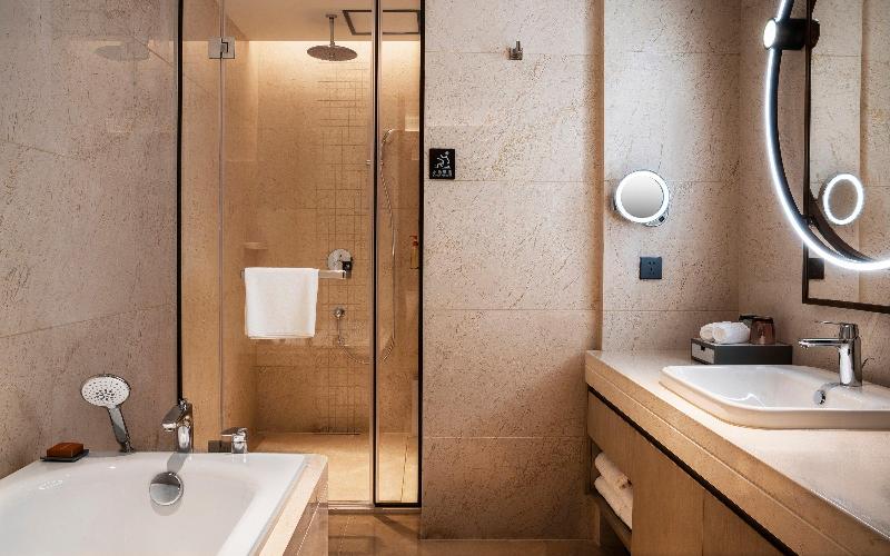 اتاق استاندارد با تخت بزرگ, Crowne Plaza Changsha Development Zone By Ihg