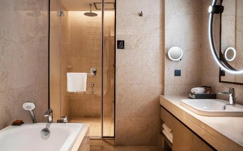 キングサイズベッドのスタンダードルーム, Crowne Plaza Changsha Development Zone By Ihg
