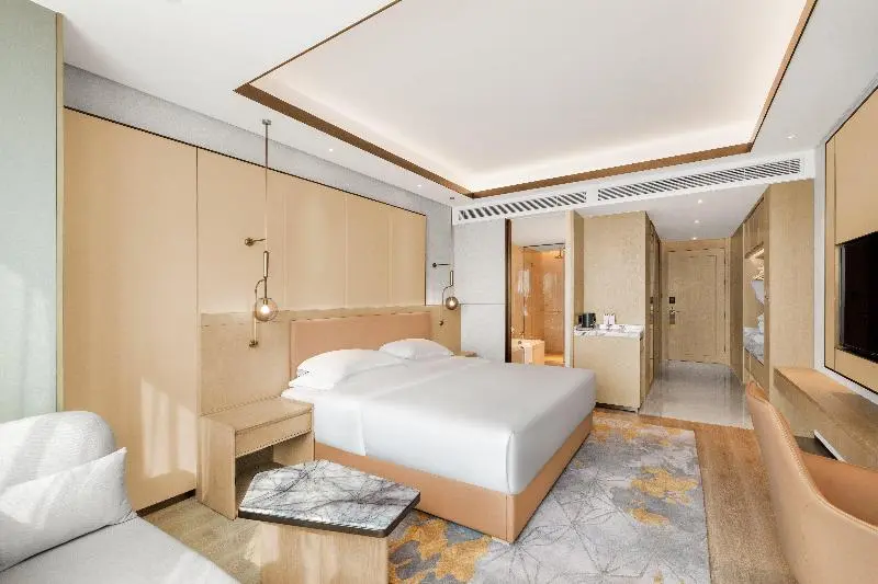 キングサイズベッドのスタンダードルーム, Crowne Plaza Changsha Development Zone By Ihg