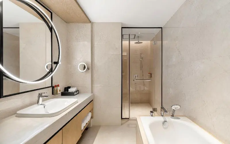 キングサイズベッドのスタンダードルーム, Crowne Plaza Changsha Development Zone By Ihg