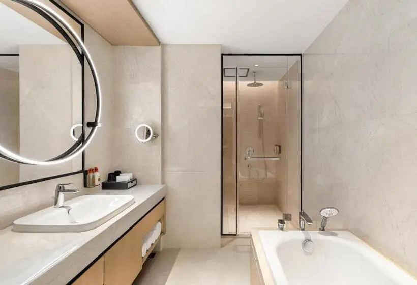 キングサイズベッドのスタンダードルーム, Crowne Plaza Changsha Development Zone By Ihg
