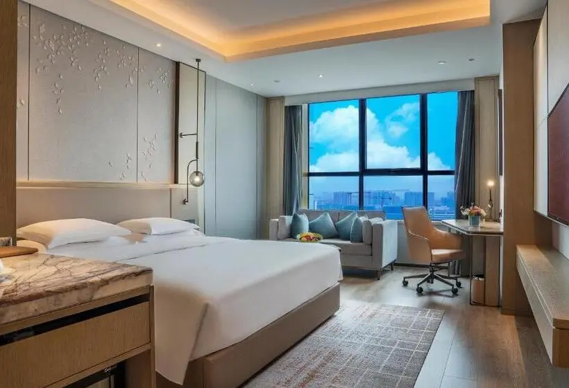 キングサイズベッドのスタンダードルーム, Crowne Plaza Changsha Development Zone By Ihg