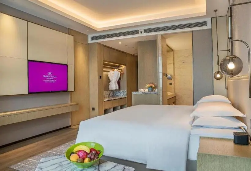 キングサイズベッドのスタンダードルーム, Crowne Plaza Changsha Development Zone By Ihg