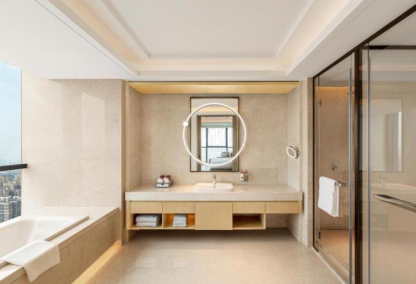 سوئیت با تخت بزرگ, Crowne Plaza Changsha Development Zone By Ihg