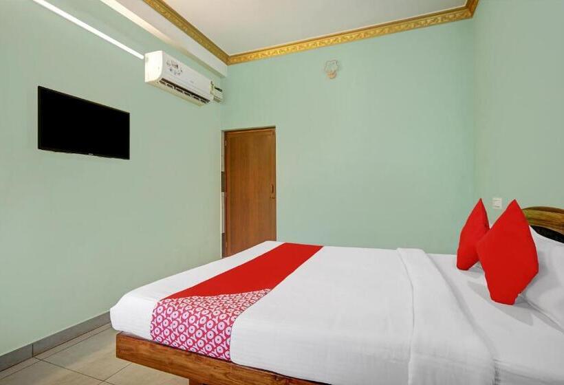 디럭스 트리플 룸, O Primes Residency