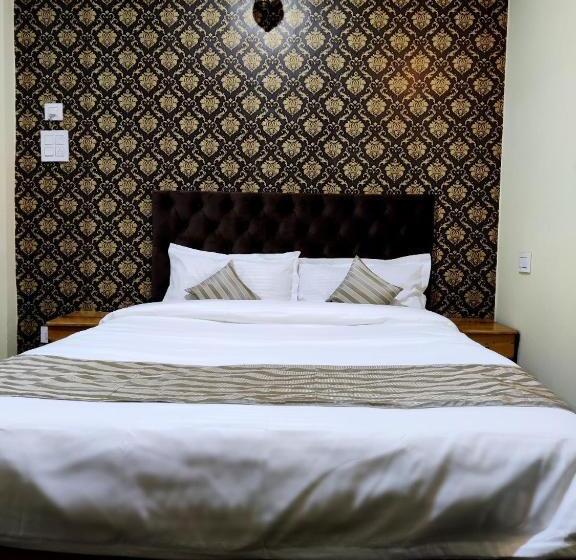 سوییت لوکس, Route55