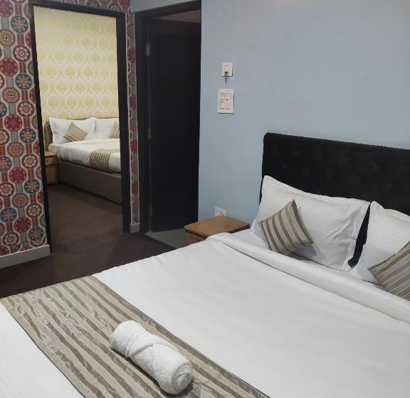 اتاق سوپریور, Route55