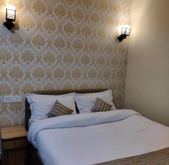 اتاق سوپریور, Route55