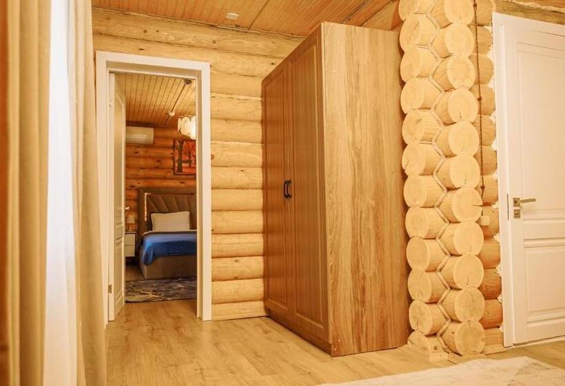 اتاق خانوادگی, Eco Hotel & Restaurant Skala