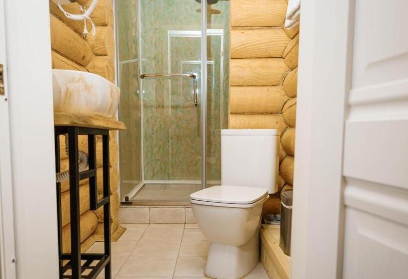 اتاق خانوادگی, Eco Hotel & Restaurant Skala