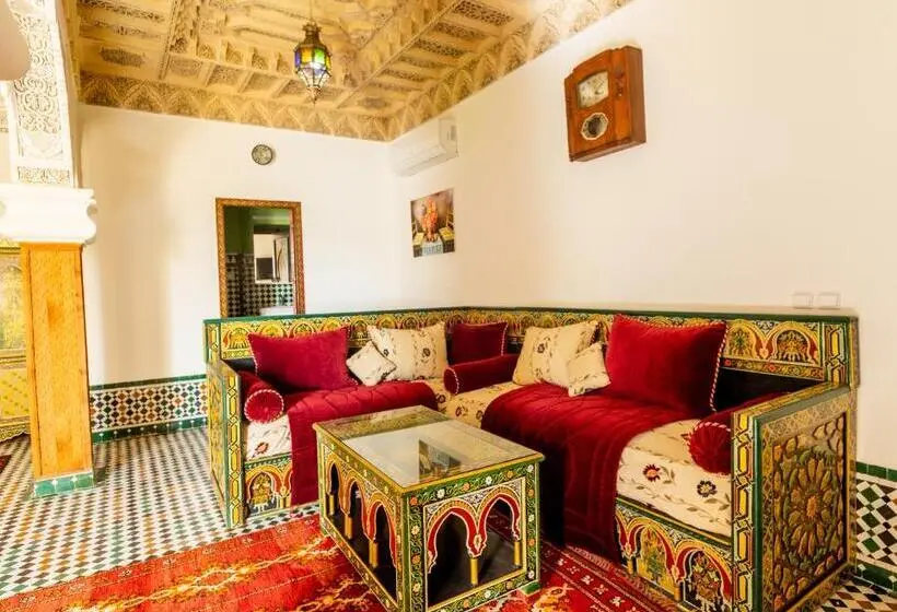 Deluxe Suite King Bed, Riad Sayeda Alhora