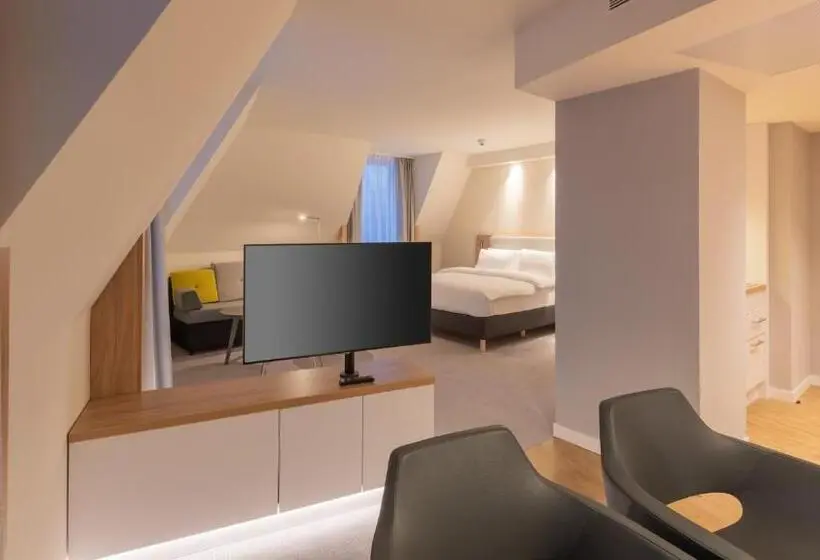 スイート, Holiday Inn Express & Suites   Potsdam, An Ihg