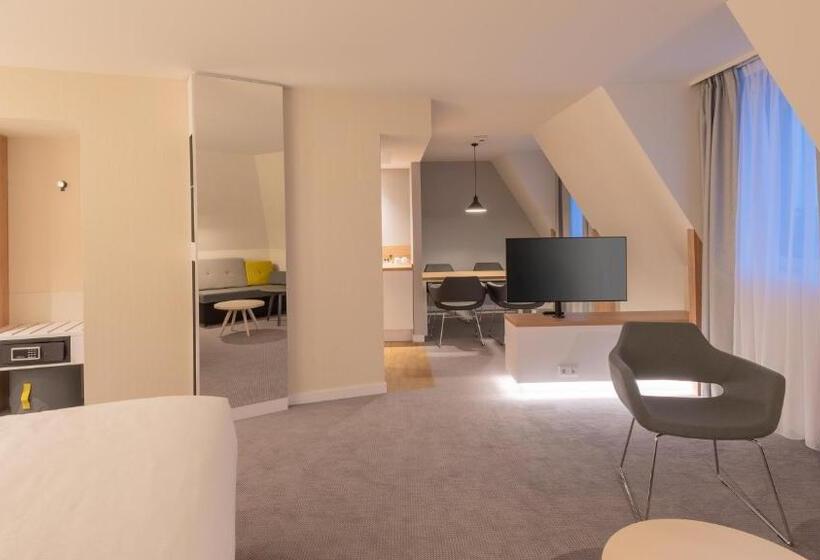 جناح, Holiday Inn Express & Suites   Potsdam, An Ihg