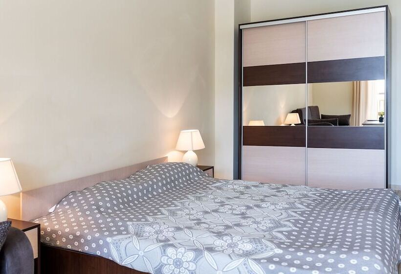 إستوديو قياسى مطل على البحر, Garden Of Eden Complex