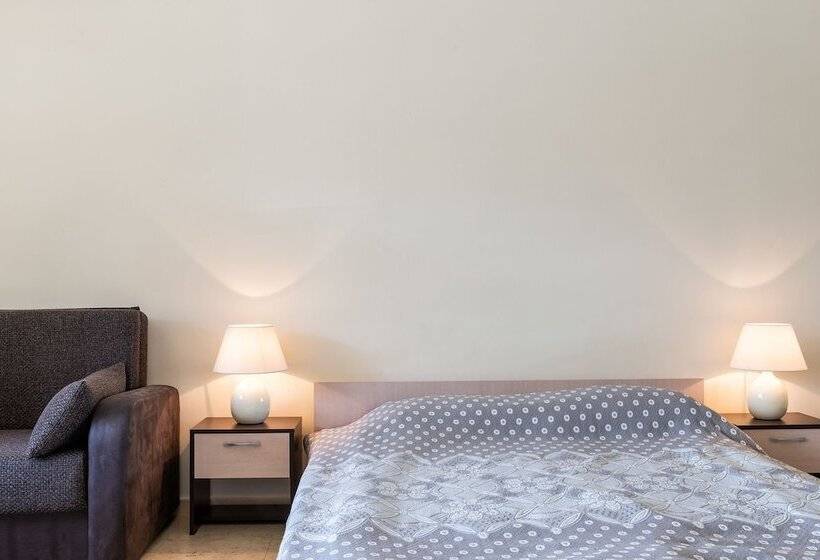 إستوديو قياسى مطل على البحر, Garden Of Eden Complex