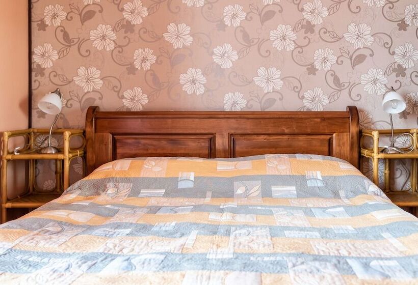 شقة غرفتين, Garden Of Eden Complex