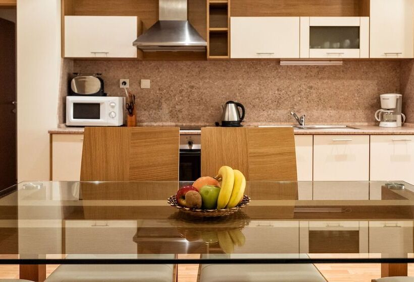 شقة غرفتين, Garden Of Eden Complex