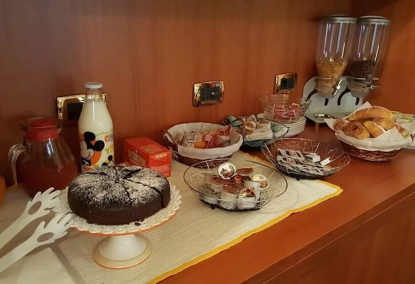 اتاق استاندارد با بالکن, Affittacamere Conte Di Cavour