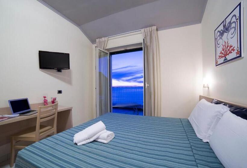 חדר סטנדרט נוף לים, Cosmomare