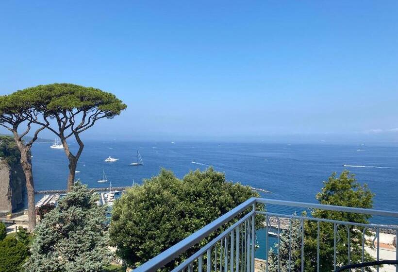 חדר סטנדרט נוף לים, Cosmomare