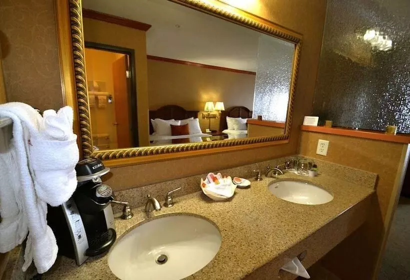 スイート, Elizabeth Oceanfront Suites, Ascend Hotel Collection