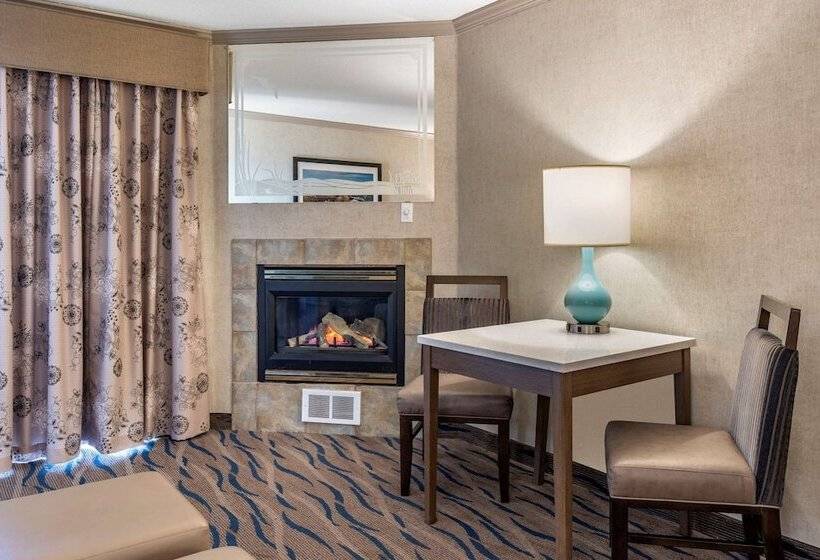 جناح, Elizabeth Oceanfront Suites, Ascend Hotel Collection