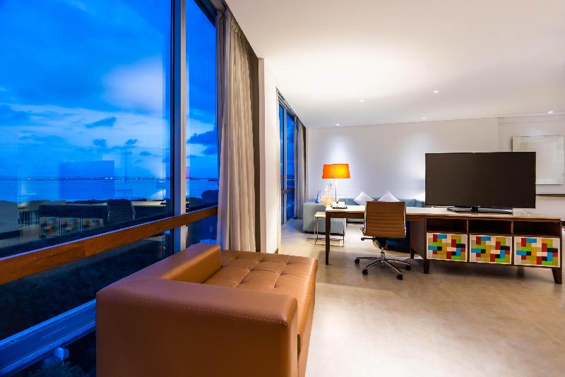 اتاق اجرایی با تخت بزرگ, Holiday Inn Cartagena Morros, An Ihg