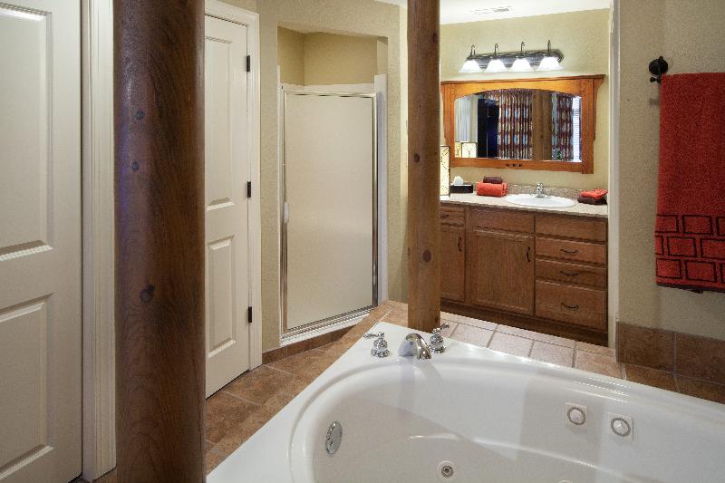 침실 2개 빌라, Holiday Inn Club Vacations Smoky Mountain Resort, An Ihg