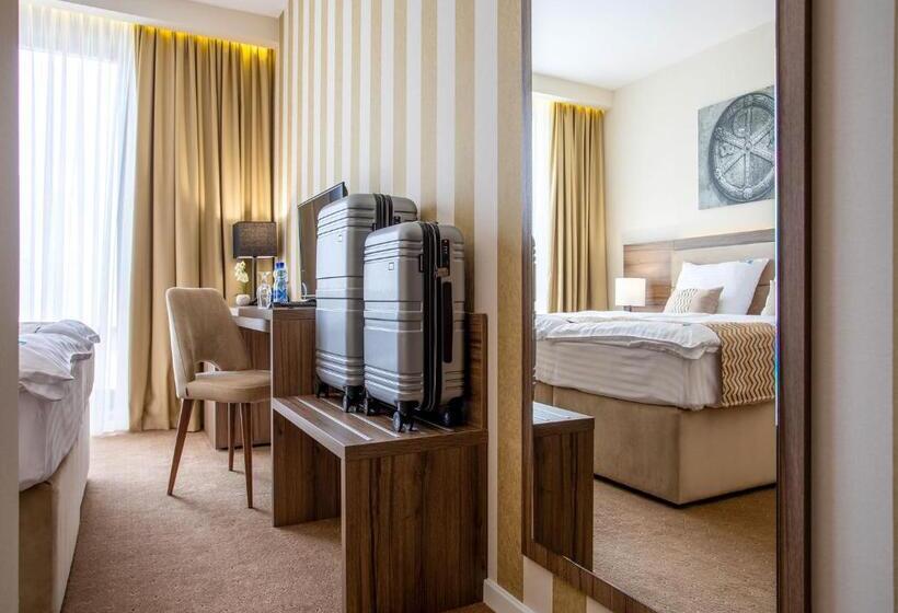 اتاق استاندارد, Nais