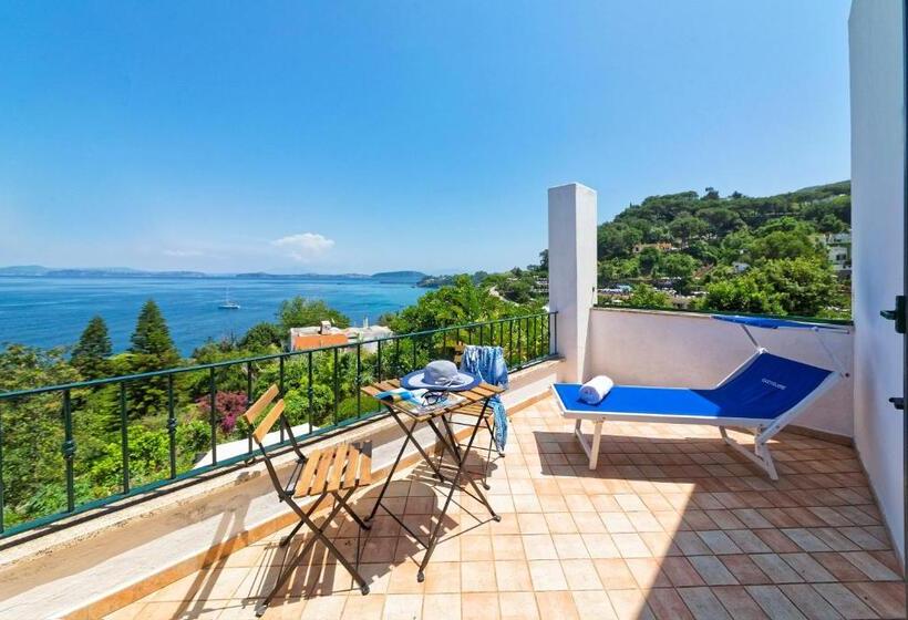 غرفة سوبيريور مطلّة علي البحر, Oasi Castiglione