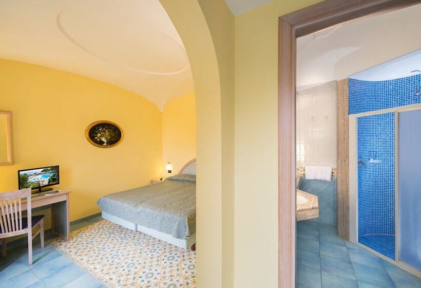 غرفة قياسية مطلّة علي البحر, Oasi Castiglione