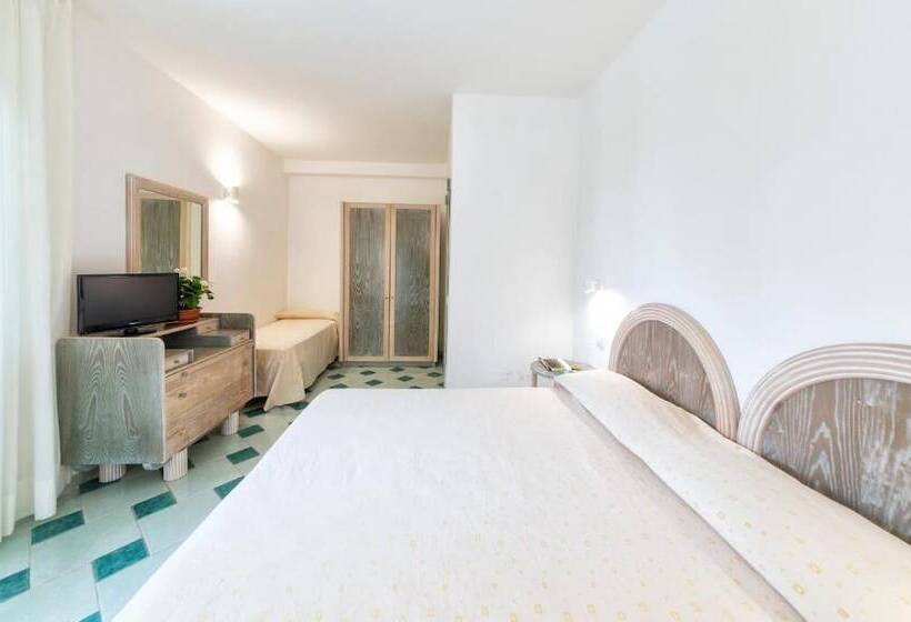 غرفة قياسية ثلاثية, Oasi Castiglione