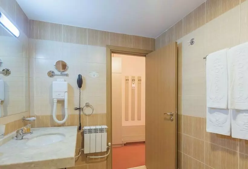 استودیوی پریمیوم, Orpheus Casino And Spa