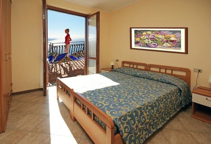 标准间带湖景, Residence La Rotonda