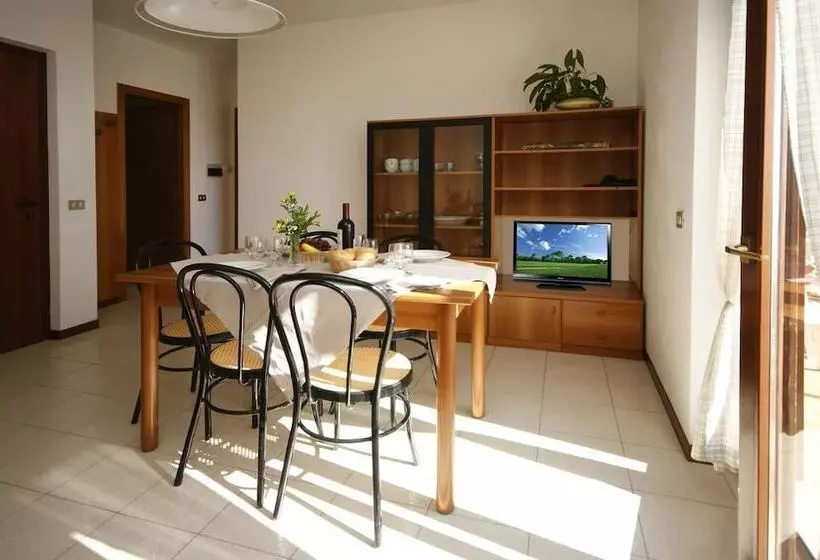 Huoneisto 1 Makuuhuone, Residence La Rotonda