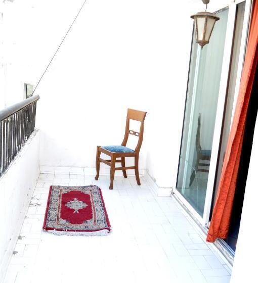 اتاق استاندارد یک نفره, Salim