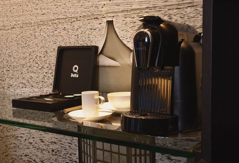 スイート, Sana Silver Coast