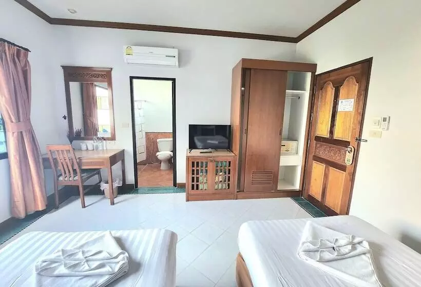 スタンダードルーム, Sea Front Home Hotel Patong Beach